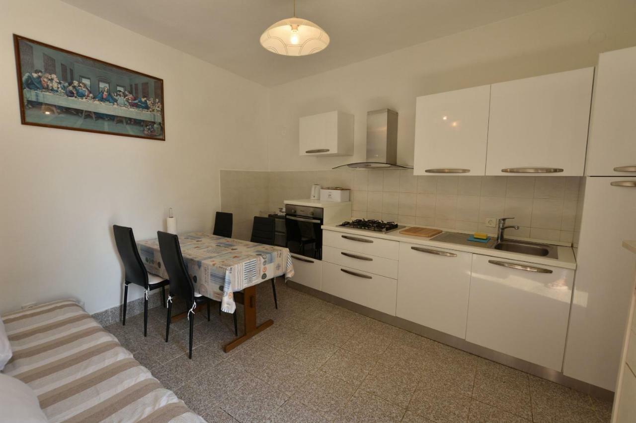 Apartment Milka Primošten Exterior foto