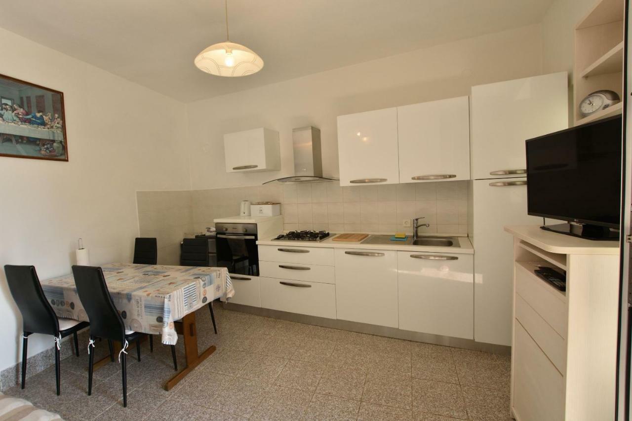 Apartment Milka Primošten Exterior foto